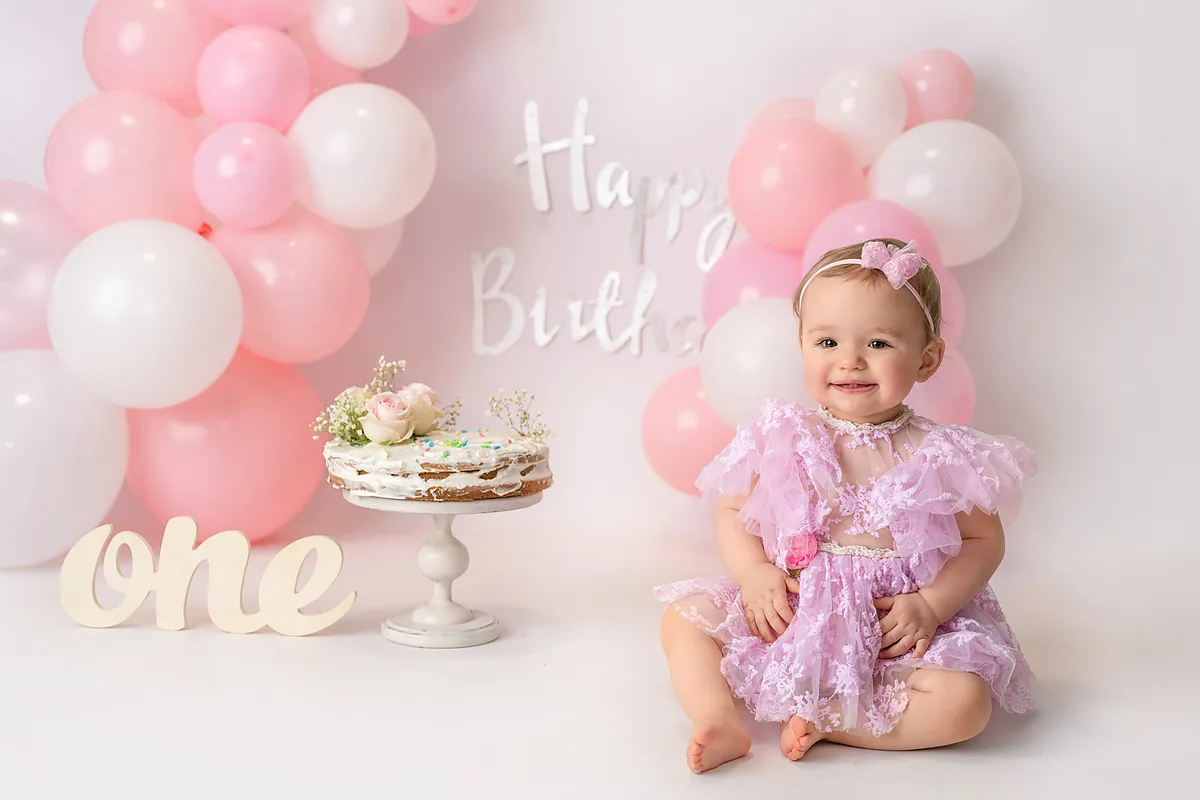 Cake-Smash-Fotoshooting – Deko und Luftballons